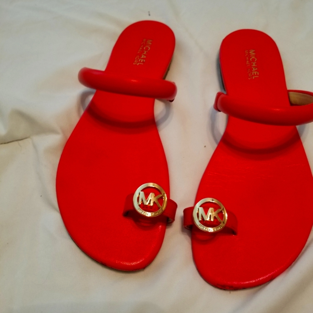 MICHAEL KORS  flats size 9M